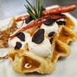 Charger l'image dans la galerie, Gaufre salée garnie d’un parfait au foie gras